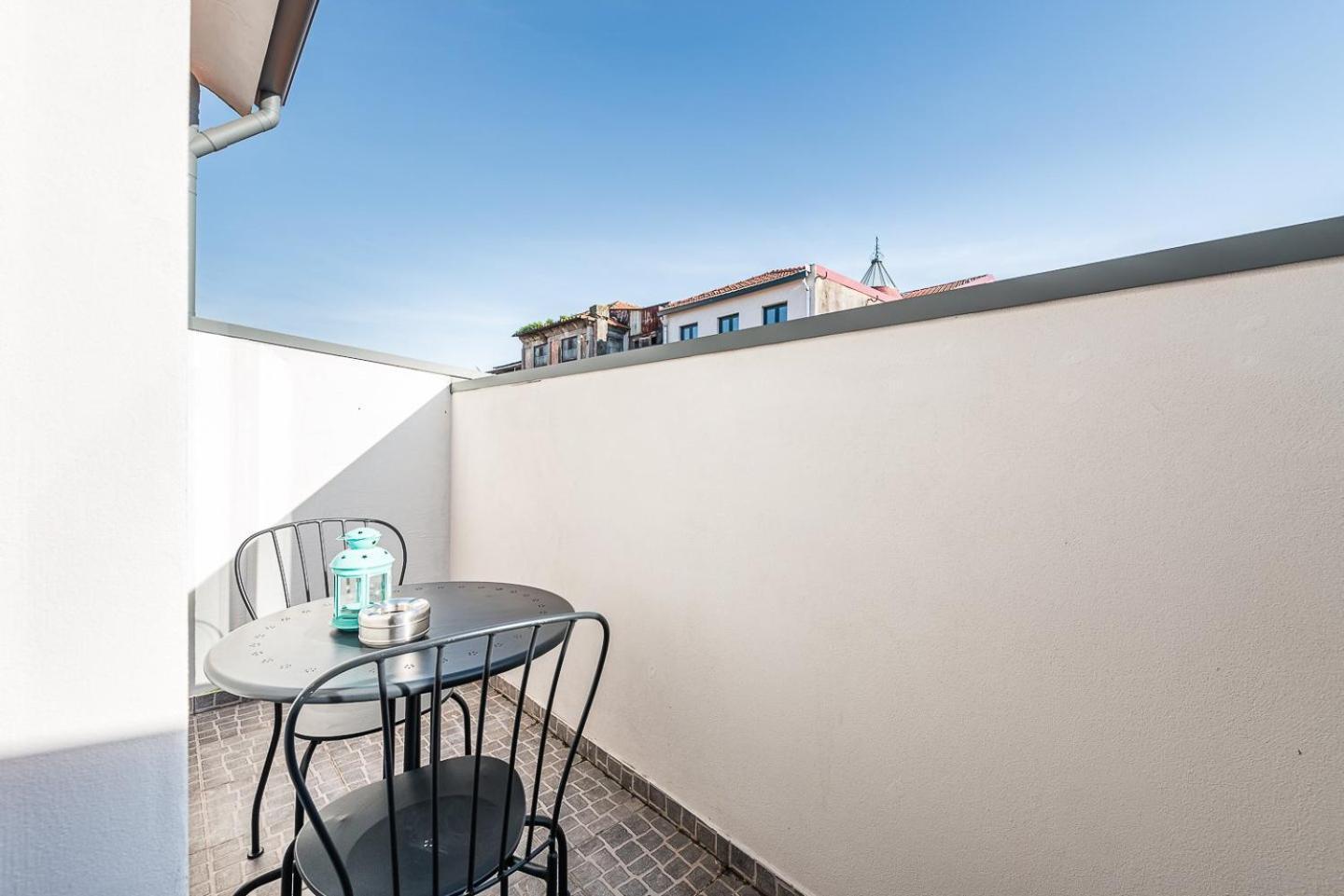Guestready - Crayon Walls Apts OOporto Esterno foto
