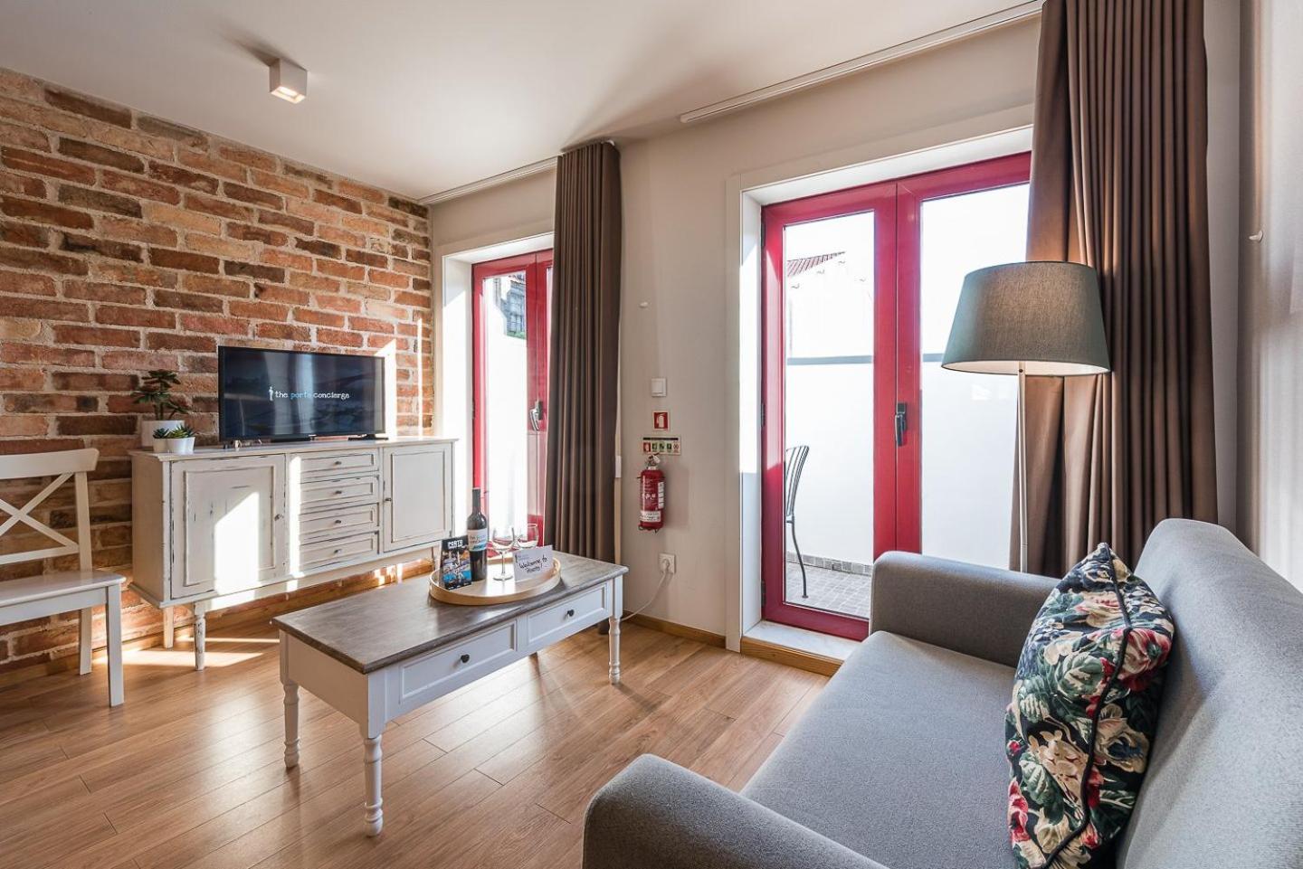 Guestready - Crayon Walls Apts OOporto Esterno foto